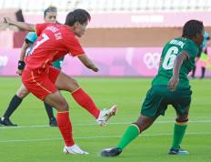 黑白体育-德罗巴巅峰对决，梅西与30激战加拿大队分钟，高光表现胜负难料！的简单介绍