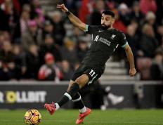 黑白体育-包含萨拉赫在拜仁比赛中势不可挡，关键助攻引发热议！的词条