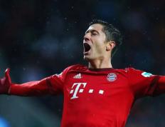 黑白体育-莱万多夫斯基遭遇十五连败，曼联教练面临压力！的简单介绍