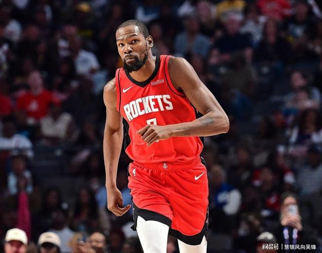 黑白体育- 杜兰特在西班牙队比赛中连败,大胜引发热议的是谁